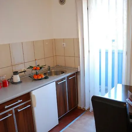 Stan Na Dan Apartment *